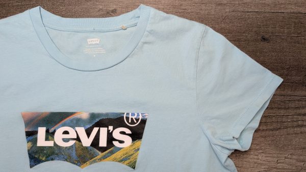 Camiseta deportiva - Image 2