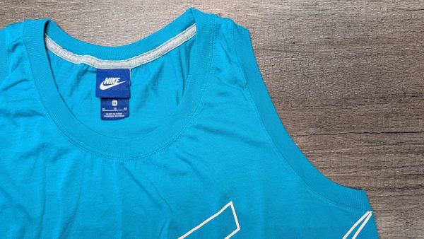 Camiseta deportiva - Image 2