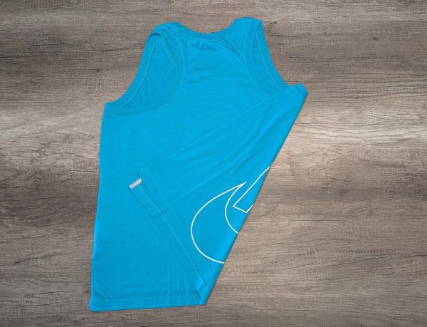 Camiseta deportiva - Image 3